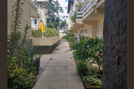 Casa de condomínio à venda com 112m², 3 quartos e 1 vaga