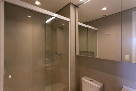 Apartamento para alugar com 67m², 2 quartos e 1 vaga Apartamento para alugar com 67m², 2 quartos e 1 vagaBanheiro da Suíte