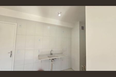Cozinha de apartamento à venda com 2 quartos, 39m² em Jardim Maringa, São Paulo
