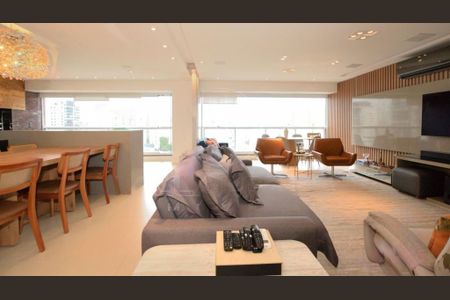 Apartamento à venda com 3 quartos, 161m² em Vila Romana, São Paulo