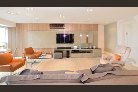 Apartamento à venda com 3 quartos, 161m² em Vila Romana, São Paulo