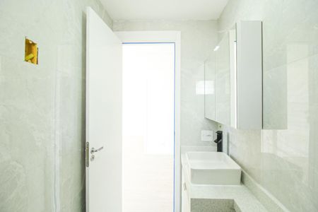 Apartamento para alugar com 44m², 2 quartos e sem vaga Apartamento para alugar com 44m², 2 quartos e sem vagaBanheiro social