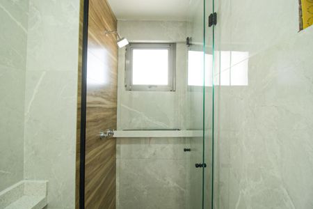 Apartamento para alugar com 44m², 2 quartos e sem vaga Apartamento para alugar com 44m², 2 quartos e sem vagaBanheiro social