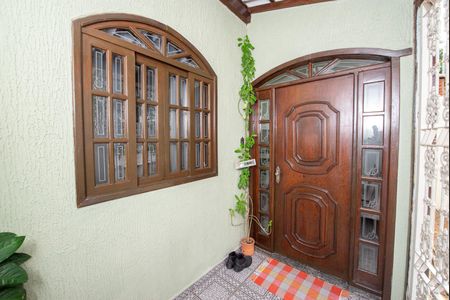 Apartamento à venda com 57m², 2 quartos e 1 vagaEntrada