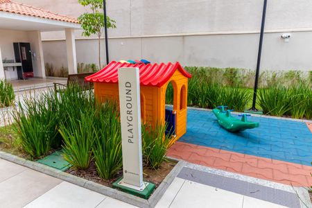 Apartamento para alugar com 32m², 2 quartos e sem vaga Apartamento para alugar com 32m², 2 quartos e sem vagaÁrea comum - Playground