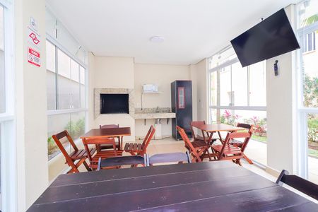 Apartamento para alugar com 32m², 2 quartos e sem vagaÁrea comum - Churrasqueira