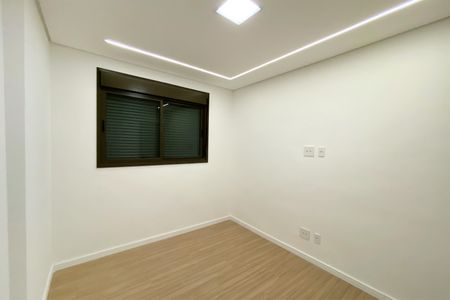 Apartamento à venda com 81m², 2 quartos e 2 vagas Apartamento à venda com 81m², 2 quartos e 2 vagasQuarto 2