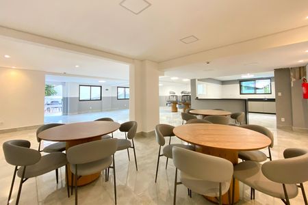 Apartamento à venda com 81m², 2 quartos e 2 vagas Apartamento à venda com 81m², 2 quartos e 2 vagasÁrea comum