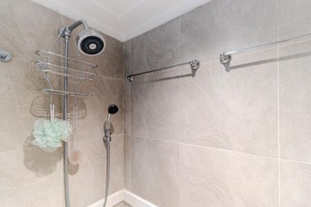 Apartamento para alugar com 183m², 2 quartos e 1 vagaBanheiro da Suíte