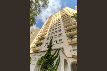 Apartamento para alugar com 183m², 2 quartos e 1 vagaFachada