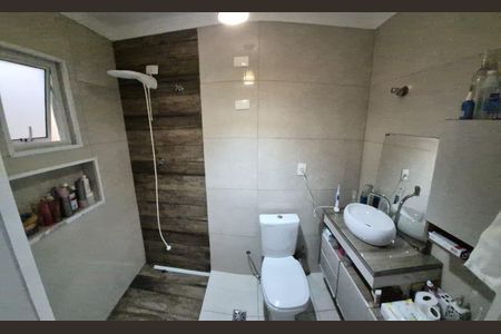 Casa à venda com 263m², 4 quartos e 3 vagasBanheiro