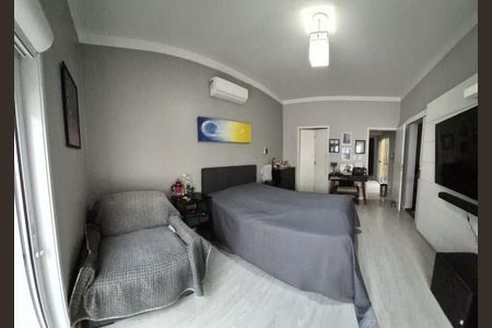 Casa à venda com 263m², 4 quartos e 3 vagasQuarto 1 