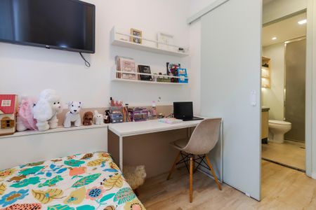 Apartamento à venda com 74m², 3 quartos e 1 vagaQuarto 2