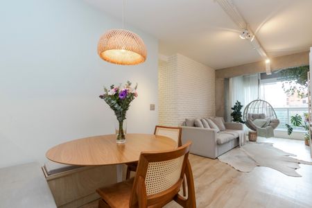 Apartamento à venda com 74m², 3 quartos e 1 vagaSala