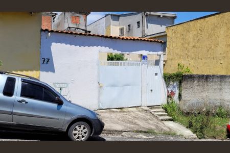 Casa para alugar com 150m², 2 quartos e 1 vagaFachada e Plaquinha
