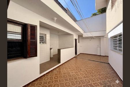 Casa à venda com 218m², 3 quartos e 3 vagasQuintal 