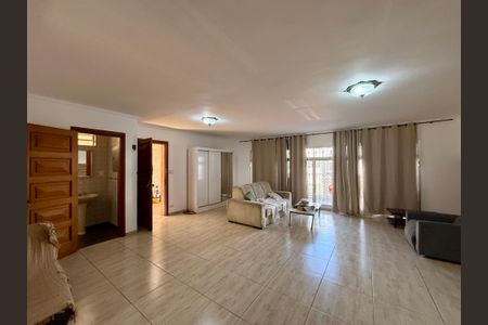 Sala de casa para alugar com 3 quartos, 218m² em Nova Piraju, São Paulo