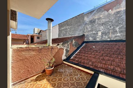 Casa à venda com 218m², 3 quartos e 3 vagasSacada Quarto 3
