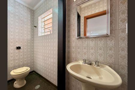 Lavabo  de casa para alugar com 3 quartos, 218m² em Nova Piraju, São Paulo