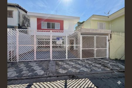 Casa à venda com 218m², 3 quartos e 3 vagasFachada 