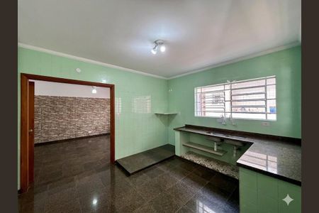 Casa à venda com 218m², 3 quartos e 3 vagasCozinha 