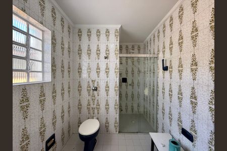 Casa à venda com 218m², 3 quartos e 3 vagasBanheiro Social 