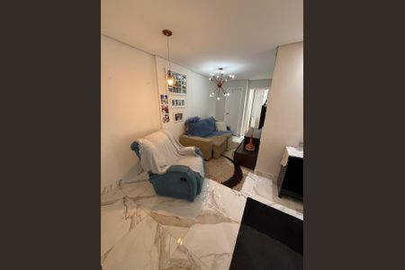 Sala de apartamento à venda com 2 quartos, 68m² em Vila Pouso Alegre, Barueri