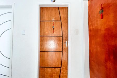 Apartamento à venda com 70m², 3 quartos e sem vaga Apartamento à venda com 70m², 3 quartos e sem vagaPorta
