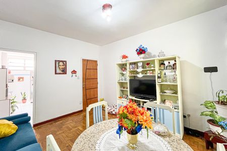 Apartamento à venda com 70m², 3 quartos e sem vaga Apartamento à venda com 70m², 3 quartos e sem vagaSala