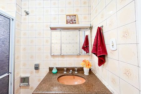 Apartamento à venda com 70m², 3 quartos e sem vaga Apartamento à venda com 70m², 3 quartos e sem vagaBanheiro