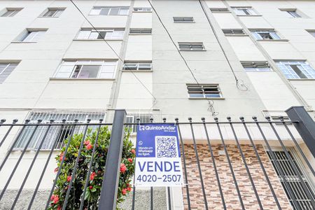 Apartamento à venda com 70m², 3 quartos e sem vaga Apartamento à venda com 70m², 3 quartos e sem vagaFachada