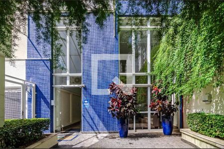 Apartamento à venda com 47m², 2 quartos e 2 vagas Apartamento à venda com 47m², 2 quartos e 2 vagasÁrea comum - Entrada do Edifício