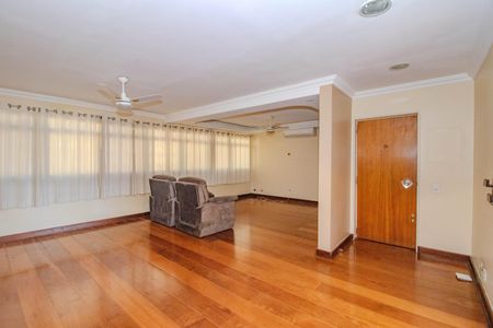 Apartamento à venda com 138m², 3 quartos e 1 vaga Apartamento à venda com 138m², 3 quartos e 1 vagaSala