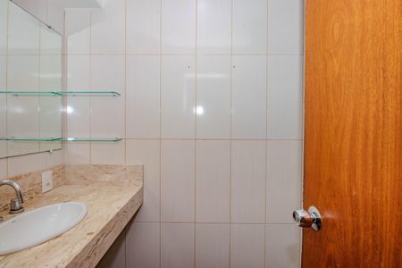 Apartamento à venda com 138m², 3 quartos e 1 vaga Apartamento à venda com 138m², 3 quartos e 1 vagaBanheiro da Suíte
