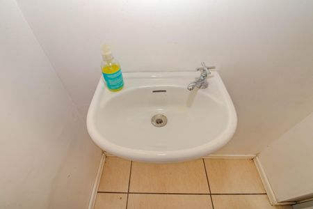 Apartamento à venda com 138m², 3 quartos e 1 vaga Apartamento à venda com 138m², 3 quartos e 1 vagaBanheiro Auxiliar