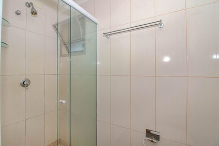 Apartamento à venda com 138m², 3 quartos e 1 vaga Apartamento à venda com 138m², 3 quartos e 1 vagaBanheiro da Suíte