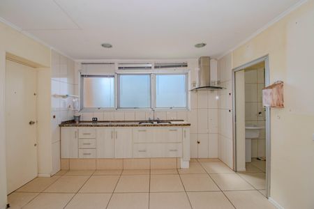 Apartamento à venda com 138m², 3 quartos e 1 vaga Apartamento à venda com 138m², 3 quartos e 1 vagaCozinha e Área de Serviço