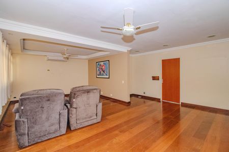 Apartamento à venda com 138m², 3 quartos e 1 vaga Apartamento à venda com 138m², 3 quartos e 1 vagaSala