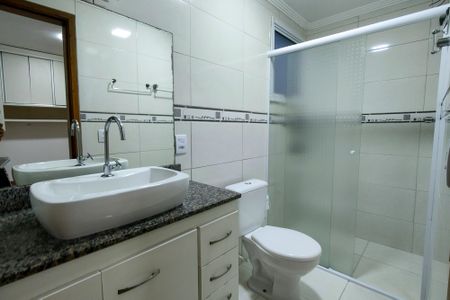 Banheiro da suite de apartamento para alugar com 3 quartos, 182m² em Aviação, Praia Grande