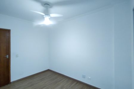 Apartamento para alugar com 182m², 3 quartos e 2 vagas Apartamento para alugar com 182m², 3 quartos e 2 vagasQuarto