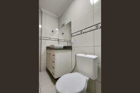 Apartamento para alugar com 182m², 3 quartos e 2 vagas Apartamento para alugar com 182m², 3 quartos e 2 vagasBanheiro da suite