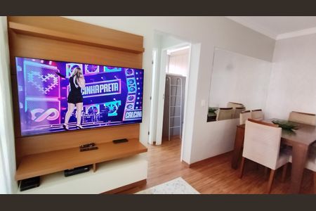 Sala de apartamento para alugar com 2 quartos, 64m² em Vila Urupes, Suzano