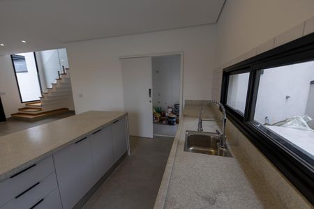Casa de condomínio à venda com 144m², 3 quartos e 2 vagasSala_ Cozinha