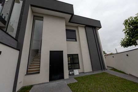 Casa de condomínio à venda com 144m², 3 quartos e 2 vagasQuintal