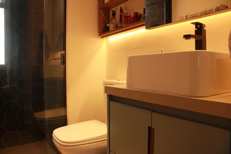 Apartamento à venda com 50m², 2 quartos e 2 vagasBanheiro da Suíte