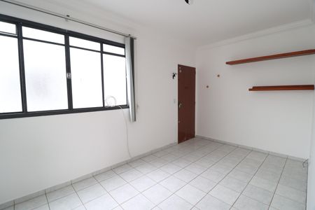 Sala de apartamento para alugar com 2 quartos, 42m² em Santa Mônica, Uberlândia