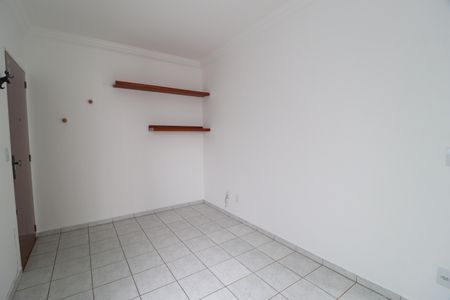Sala de apartamento para alugar com 2 quartos, 42m² em Santa Mônica, Uberlândia