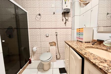 Apartamento para alugar com 300m², 4 quartos e 1 vagaBanheiro social 