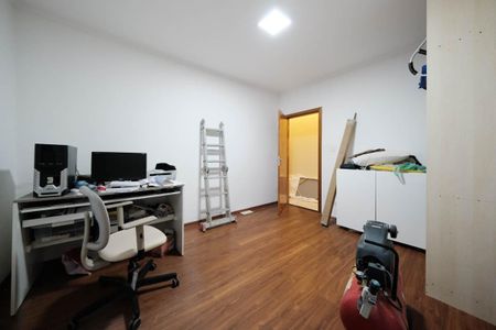 Casa para alugar com 202m², 2 quartos e 2 vagasQuarto