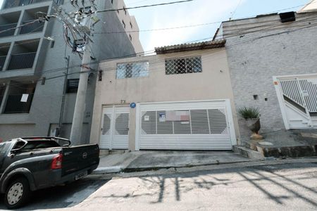 Casa à venda com 202m², 2 quartos e 2 vagasFachada